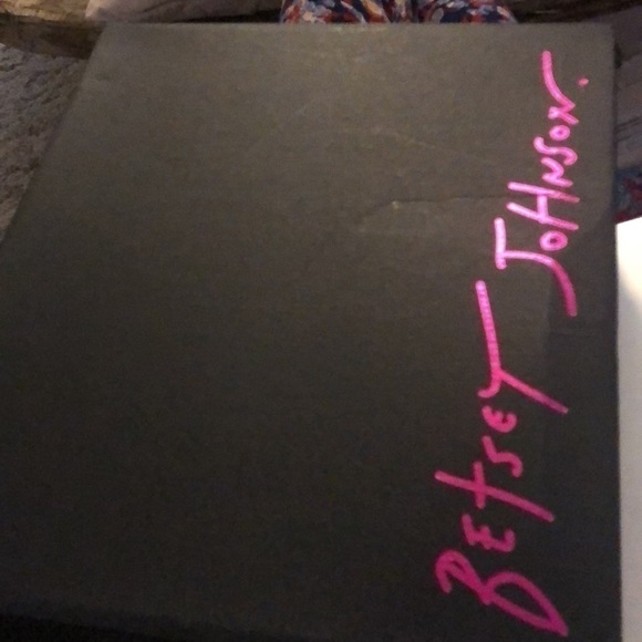 Betsey Johnson Adelyn Loafers Yellow Plaid Heel NIB 7 - Picture 10 of 10